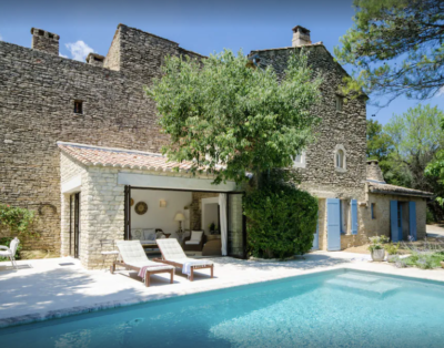 2/3 bedroom Secluded Villa 17th Century with Private heated Pool. Provencal gem